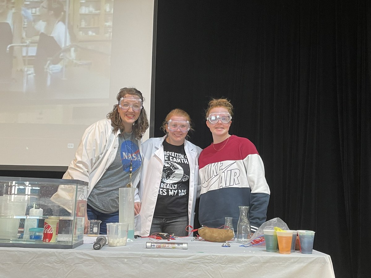 Barbara Hinton tweet media