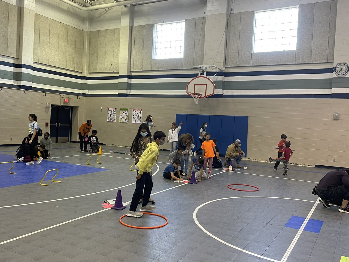 Barbara Hinton tweet media