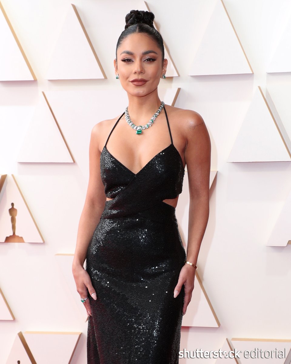 Shutterstock Editorial (@shutterstocknow) on Twitter photo It's on! <a href="/VanessaHudgens/">Vanessa Hudgens</a>, <a href="/SofiaCarson/">Sofia Carson</a>, <a href="/jamieleecurtis/">Jamie Lee Curtis</a>, and more kick off the red carpet at the 94th <a href="/TheAcademy/">The Academy</a> Awards! shutr.bz/EditorsPicks
📸@chelsealaurenla/<a href="/Shutterstock/">Shutterstock</a> It's on! <a href="/VanessaHudgens/">Vanessa Hudgens</a>, <a href="/SofiaCarson/">Sofia Carson</a>, <a href="/jamieleecurtis/">Jamie Lee Curtis</a>, and more kick off the red carpet at the 94th <a href="/TheAcademy/">The Academy</a> Awards! shutr.bz/EditorsPicks
📸@chelsealaurenla/<a href="/Shutterstock/">Shutterstock</a>