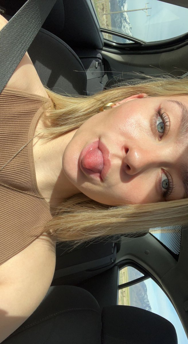 grace_keslee's tweet photo. hi twitter 🧸 https://t.co/3I1ay30FQL