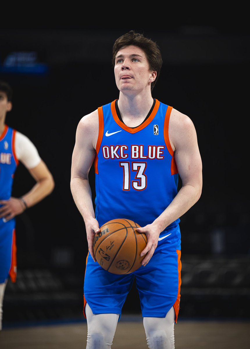 nbagleague's tweet photo. Justin Jaworski is a FLAME THROWER!

14 PTS 🔥 4/5 3PT 🔥 15 MIN 

His big first half has propelled the @okcblue to a 53-40 lead at the half. https://t.co/0zhjFDgEPT