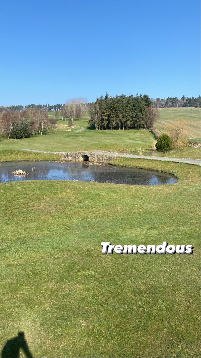Godsy11's tweet photo. Think I could play golf every day of the week in weather like today and never get bored of it. Top tier sport! https://t.co/QFubbQkut1