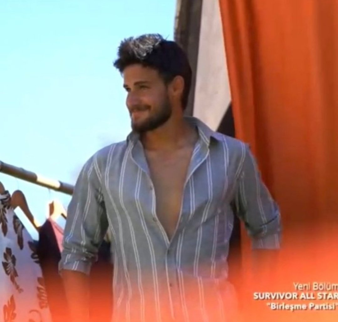 beyzzabkfc's tweet photo. Turuncu bi ateş gibi sıcaksın..❤️‍🔥🥵 #SurvivorAllStar2022 #BatuhanKaracakaya #bkfctakipleşiyor https://t.co/gyRwE2zqU0