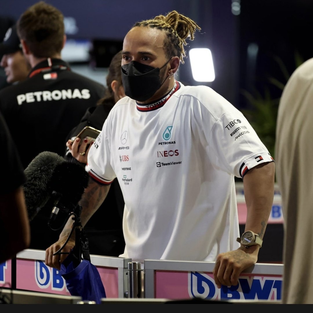 SirLewisUpdates's tweet photo. Lewis for post-race media 💜

#SaudiArabianGP 🇸🇦 https://t.co/cJg70KvT2a