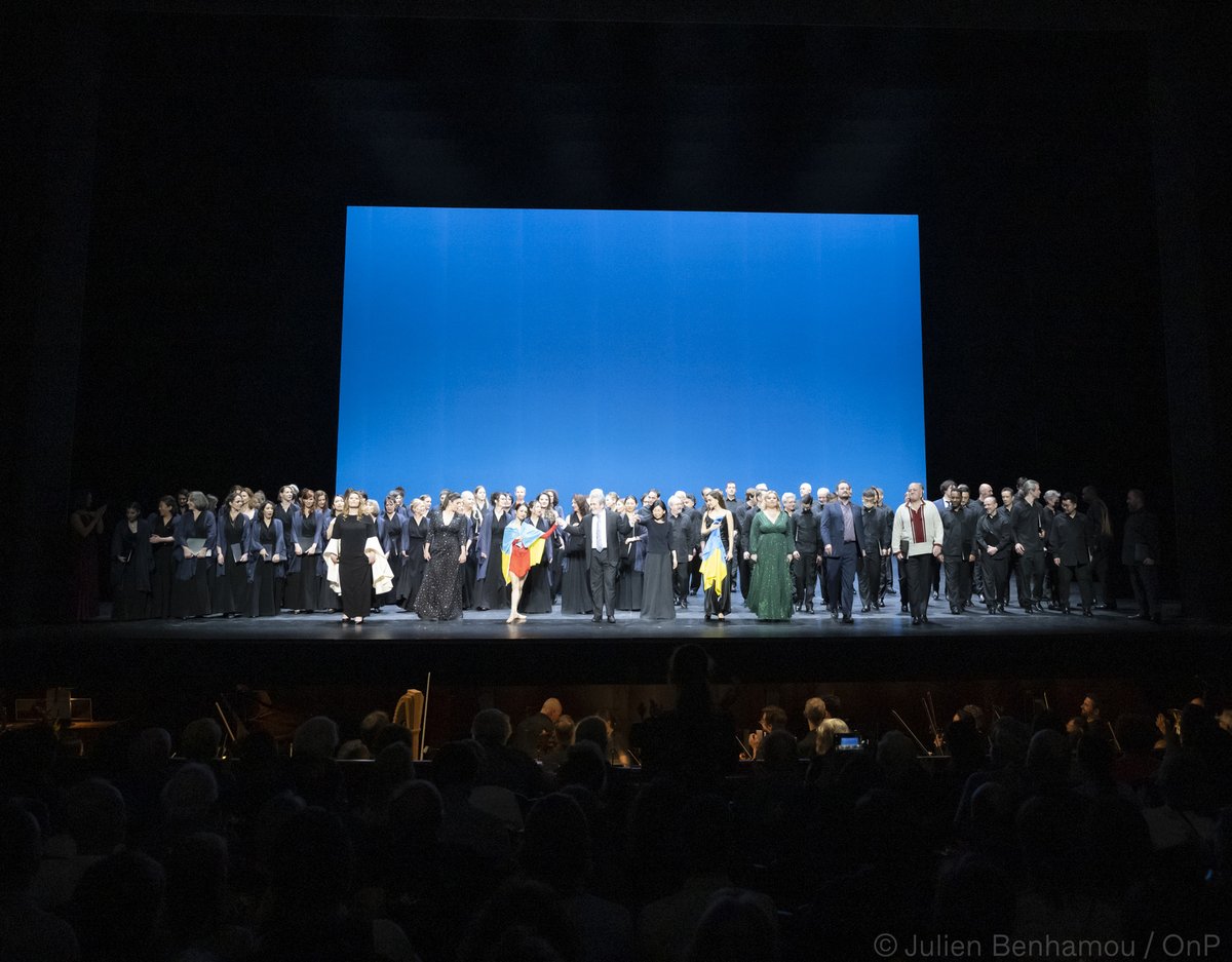 #Concert  
Le concert pour la paix de ce 27 mars a permis de recueillir 300 000€ au profit du collectif Alliance Urgences en Ukraine. L'Opéra de Paris remercie les artistes, le public, son personnel et les donateurs : bit.ly/3tHRaMo

Avec le soutien de la @Sacem.