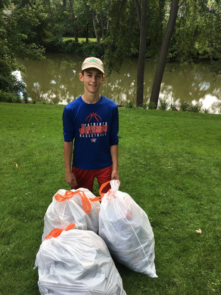 BrentCase1's tweet photo. @StadiumsTen My son and I would fish the Clinton River and collect liter on the regularโฆ.. this was a particularly bad day. #BeTheDiffrence https://t.co/PC2Jczenwi