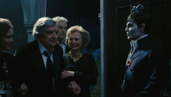 inquisiki's tweet photo. What i love about Tim Burton's Dark Shadows 2012 is that they made a hit by including original casts into a memorable cameo in!
Thank and bless you Dark Shadows!🤩✨👏 
#Darkshadows2012 #Darkshadows #Barnabascollins #Jonathanfrid #cameo https://t.co/MPVPs9N43L