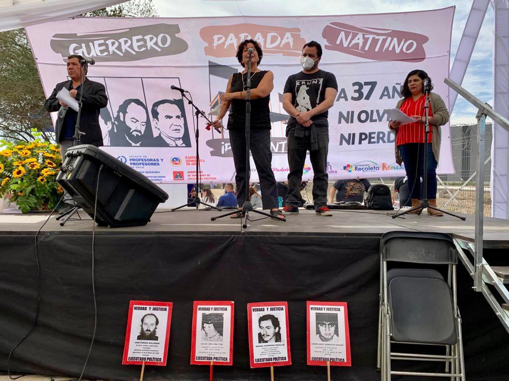 jgajardofalcon's tweet photo. Hoy recordamos y honramos a #Parada #Guerrero y #Nattino, asesinados por la dictadura hace 37 años. Nada ni nadie está olvidado. Reafirmamos nuestro compromiso con la verdad, la justicia, la reparación y las garantías de no repetición. #NadaNiNadieEstaOlvidado https://t.co/BBJAWlbBqJ