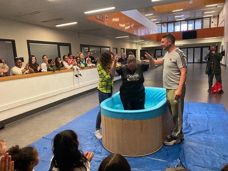 EastEndChurch's tweet photo. 3 amazing testimonies, 3 baptisms, 3 lives changed... well done Charlie, Laura and Betty 😍 https://t.co/i7tMa8js6a