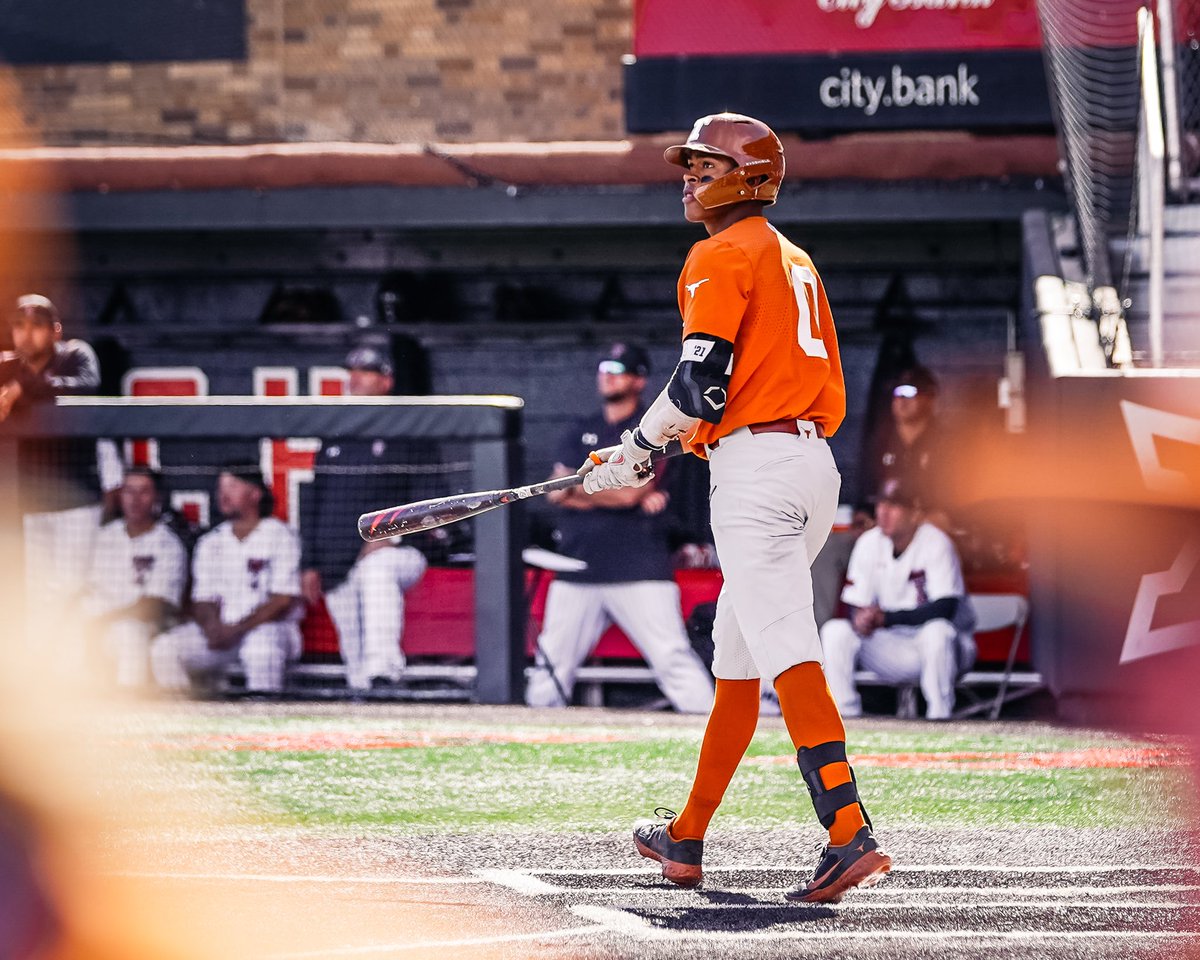 TexasBaseball's tweet photo. BALLGAME!

The Horns run-rule the Red Raiders, 12-1, in the series finale!

#HookEm https://t.co/IpPziioHMp