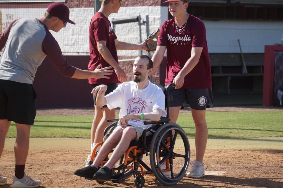 mhsdogsbaseball's tweet photo. Dogs finished out the weekend with a 10-1 win over Katy Jordan with the help from some of our favorite friends! #GODOGS #ChallengerCamp2022 https://t.co/rY2MJDEJE9