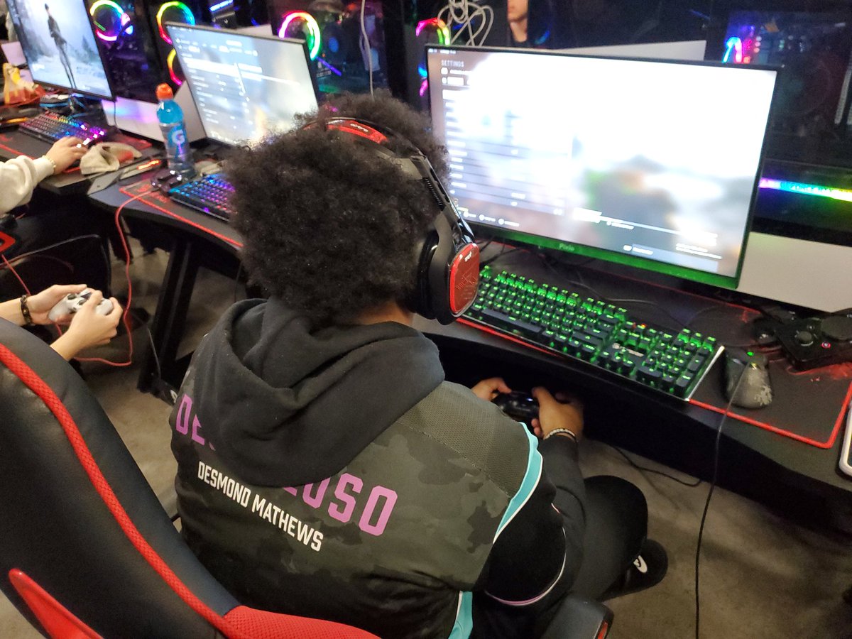 TheGamersClubNY's tweet photo. We unfortunately lost 3-2 to @esportragers in losers finals. We place T3 @EZoneMedia 4K Lan

We are extremely proud of how the boys played and how far they went! Nothing but love!

@DessieLoso 💜
@AnthonyKayotic 💜
@_Rellix 💜
@CrazieViews 💜

#BeElite #OnlyForTheElite https://t.co/zOKptCAmdk