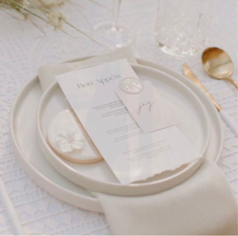 EventPlannerPH's tweet photo. Elegant, timeless, and always chic--there is no substitute for the beauty of white. 🤍 ⚜️

https://t.co/ULguznH1LN 

📷 @loveandlibertybridal
.
.
.
.
.
#weddingplannerph #weddingideas #tablescape https://t.co/LUDw30OF7q