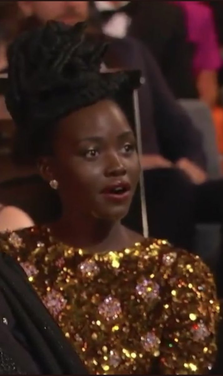 izzy_ruiz's tweet photo. Yo soy #LupitaNyongo viendo el pleitazo entre Will Smith y Chris Rocks

Sigo en shock https://t.co/TzyU0GmzcM