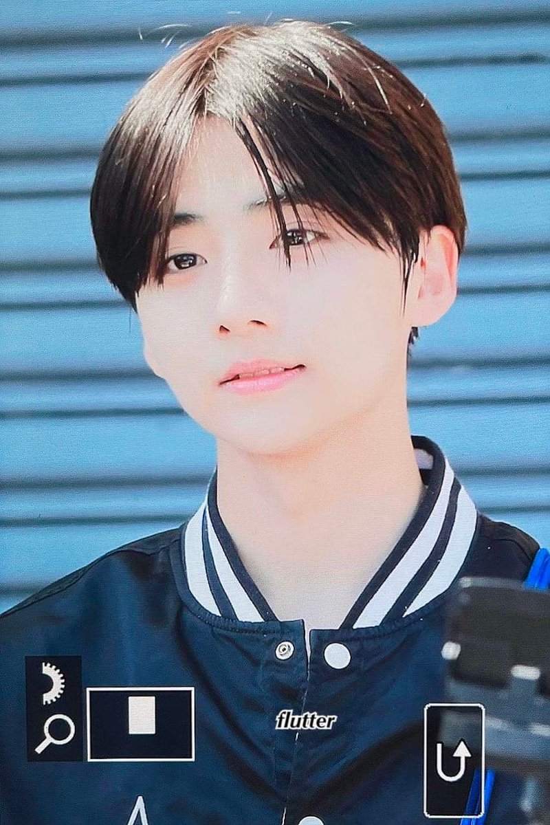 02ENHYJAY's tweet photo. He looks just like a dream, the pretiest boy i've ever seen♡ https://t.co/FuvDejSDGH