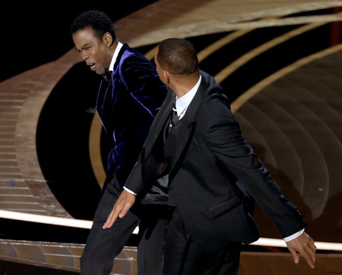 jrisco's tweet photo. Los Oscar: Alto a la guerra

Will Smith: https://t.co/QPpt6BgliL