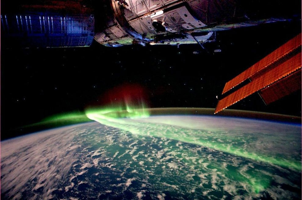 redditSpaceView's tweet image. The Aurora Borealis As Seen From Space...