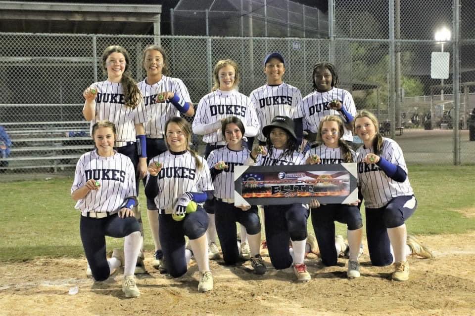 Let’s keep working sisters 16/0 💪🏻💪🏻💪🏻<a href="/LadyDukesLamar/">Lady Dukes Lamar / Burgess</a> @lexielofton_7 <a href="/MadiB_3/">Madisyn Strickland-Bledsoe</a> <a href="/i_mw_mya/">Amiyah Jones</a> <a href="/bsawyer27/">Brooklyn Sawyer 2027</a>