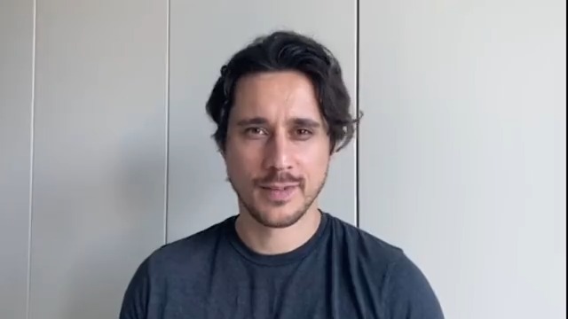 [情報] 海賊王netfix真人劇 紅髮演員