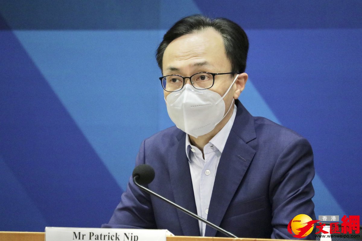 香港即将推出家居接種計劃，為行動不便的70歲以上長者及殘疾人士上門打針。呢無疑系一項很好嘅提升長者接種率的措施。目前，香港第五輪疫情十分嚴峻，提高疫苗接種率是抗疫工作的關鍵。依家有內地嘅大力支持，有祖國做後盾，我哋一定能戰勝疫情！
wenweipo.com/a/202203/28/AP…