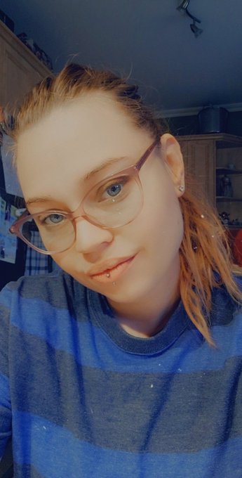 14 days selfie challenge day 5 https://t.co/HCAOtQDvMc https://t.co/pHIxNDpafK<a href="/tag/mvsales"class="tags"><span>#mvsales</span></a>