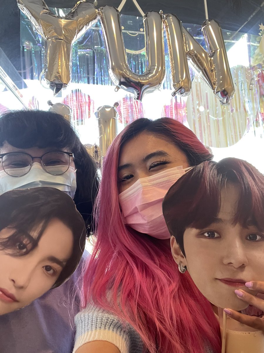 SANSPROMlSE's tweet photo. lets go host @stxrry_bin !!1!1!1!1! #SPRINGOFYUNHWA https://t.co/2u3bzAuxGH