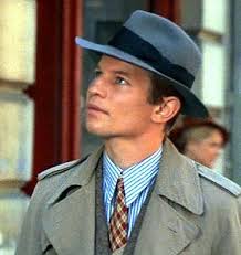 Happy birthday to Michael York, who turns 80 today. 