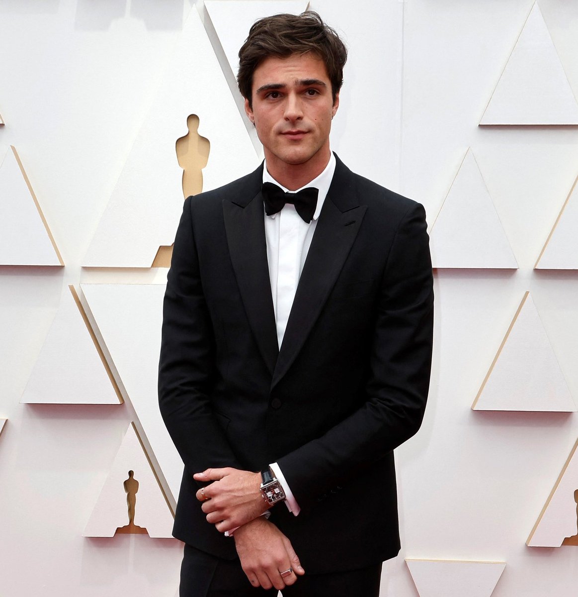 Sarcasmprincess's tweet photo. Ok, pero ✨Timotheé Chalamet✨ 
✨Jacob Elordi✨ y ✨Andrew Garfield✨ en los Oscar https://t.co/47h33y5Xfb