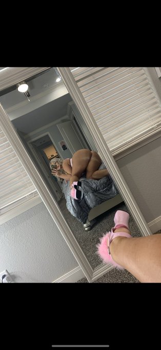 I just started a new sale on https://t.co/GLrCOd9FzR don&rsquo;t miss out I&rsquo;m doing free cock rates right now