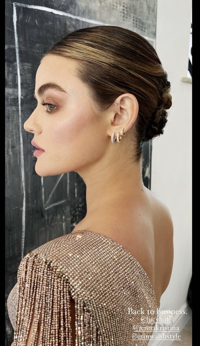 Looks like we’ll be seeing Lucy Hale tonight at the Vanity Fair Oscars Party! (via kristin_ess)