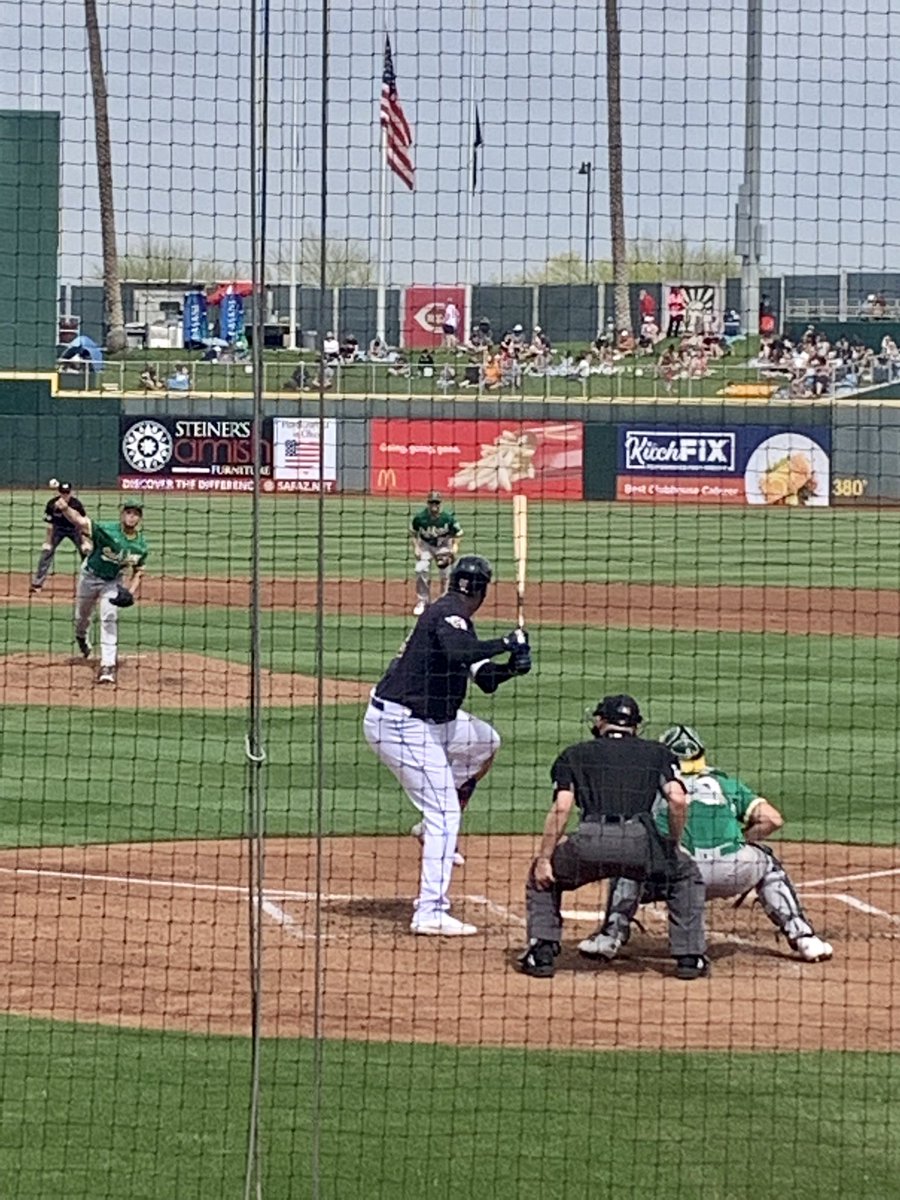 Fantastic spring break with <a href="/MattAnderson289/">Matt Anderson</a> and my dad. Great weather and two Guardians wins. Now, back to the snow 🤦🏻‍♂️