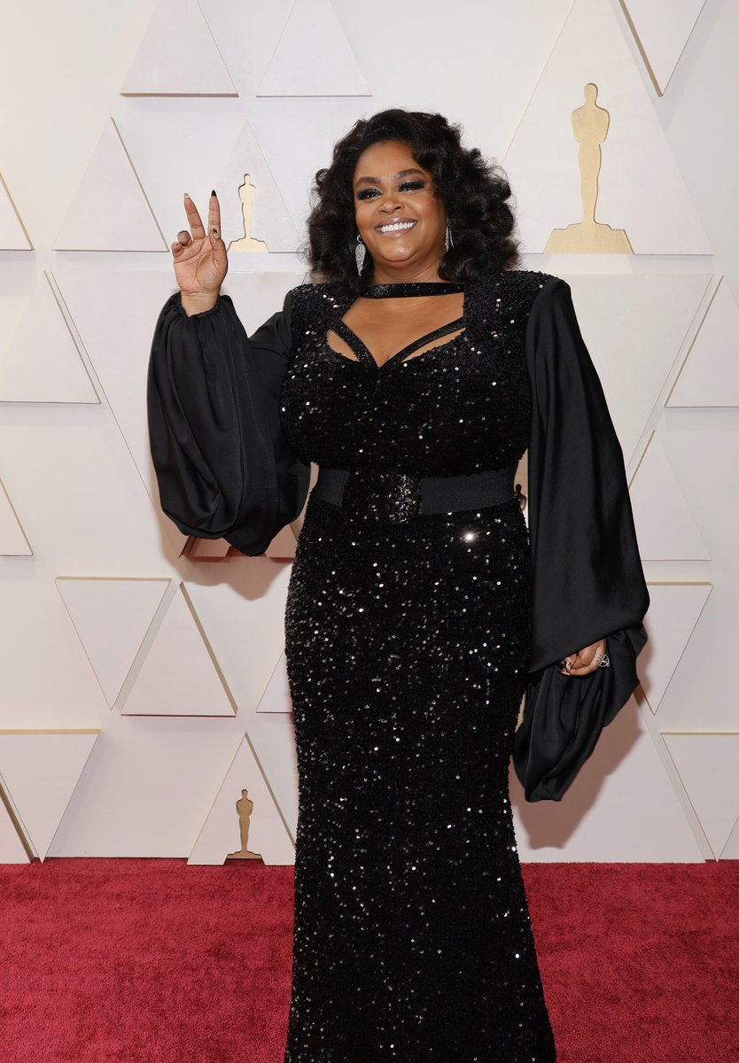 MadameNoire tweet media