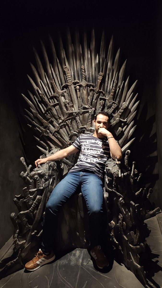 O primeiro do seu nome a sentar