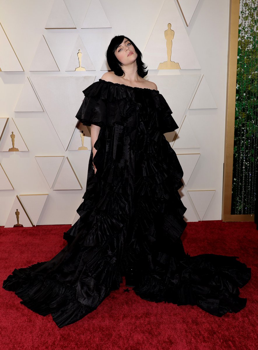 MTV's tweet photo. BILLIE. #Oscars https://t.co/UAB5ZpFduO