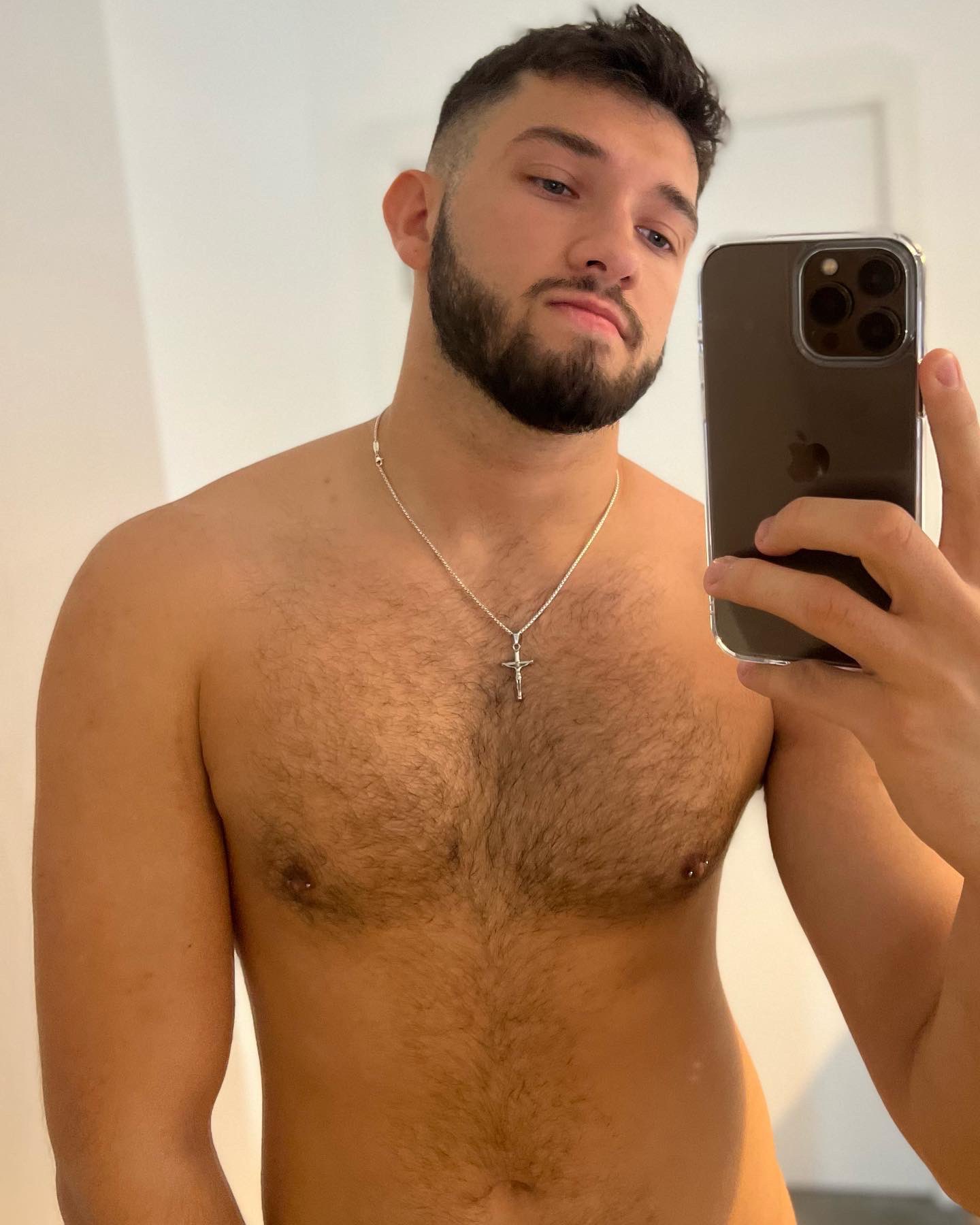 Happy monday guys 😘 https://t.co/joQvHAfaGQ