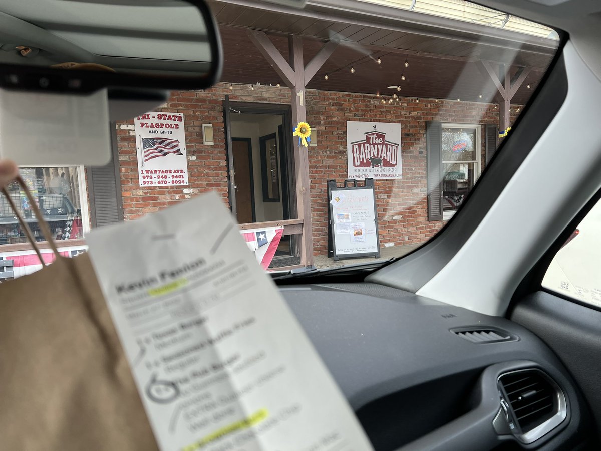 Supporting the Class of 2022 Fundraising Efforts! 👍@hprhs_hannahd @Hprhs_leia @hprhs_Andrew @hprhs_hope @hprhs_brandon @hprhs_hunter <a href="/JonTallamy/">Jon Tallamy</a> <a href="/HPRwildcats/">High Point Regional High School</a> #Classof2022 #hprwildcats