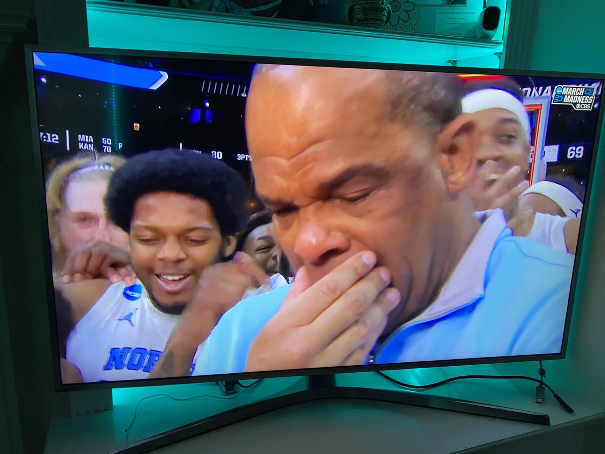 Matt_Littlejohn's tweet photo. The stage was set, and… @UNC_Basketball accepted the challenge &amp; became East Regional Champs, and NOW New Orleans awaits!!!!

#NCAATournament
#MarchMadness2022
#SaintPetersvsUNC  
#RegionalChampions
#LetsGoTarHeels
#GDTBATH
#BlueBloodsFinalFour2022 https://t.co/9wpIH5YnoZ