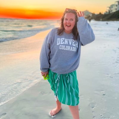 ashleydingman93's tweet photo. Take me back to the beach immediately 🤩 https://t.co/r3NqqcLrbG