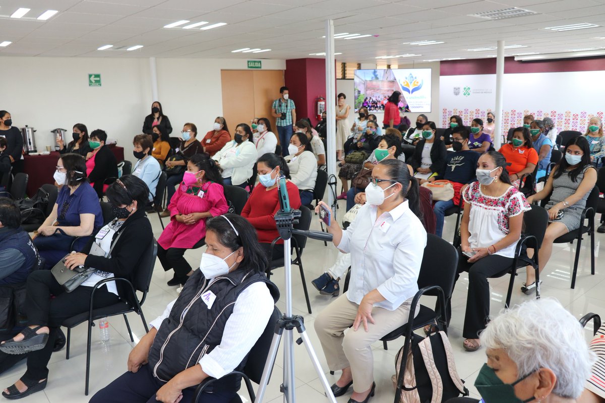 CACEHNACIONAL's tweet photo. 🔴 Lanzamiento de la 1er Cooperativa para el Desarrollo Integral de Personas Trabajadoras del Hogar en 🇲🇽.
¿Quieres ser parte de nuestra historia? Aún estás a tiempo, apóyanos: 👇🏻
https://t.co/qH4c9SIGp8
#MujeresSostenibles #COODEPTH
@NGomezUrrutiaMX @NormagabrielaL5 @maiteazuela https://t.co/g3H2sjySKE