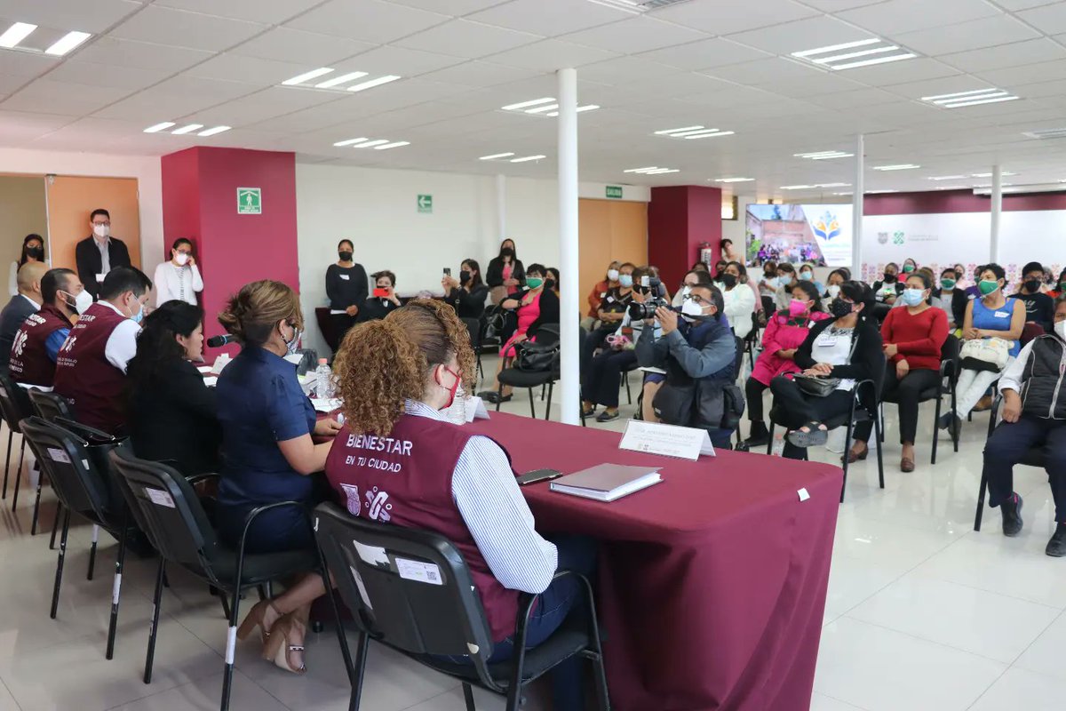 CACEHNACIONAL's tweet photo. 🔴 Lanzamiento de la 1er Cooperativa para el Desarrollo Integral de Personas Trabajadoras del Hogar en 🇲🇽.
¿Quieres ser parte de nuestra historia? Aún estás a tiempo, apóyanos: 👇🏻
https://t.co/qH4c9SIGp8
#MujeresSostenibles #COODEPTH
@NGomezUrrutiaMX @NormagabrielaL5 @maiteazuela https://t.co/g3H2sjySKE