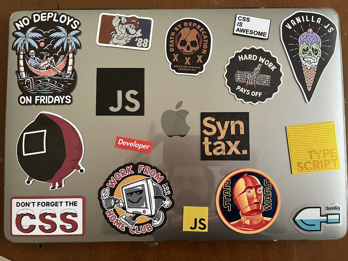 linoleum_89's tweet photo. @wesbos stickers arrived in Chihuahua, México. Proven to make you a better developer 💪 #bosstickers https://t.co/706Ugb7CAG