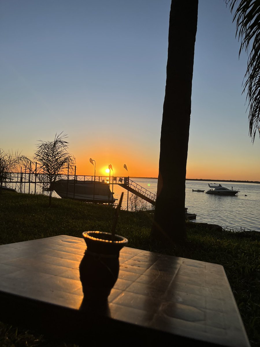 daviddionisi's tweet photo. 🧉🌅 https://t.co/6sLhpJ85LD