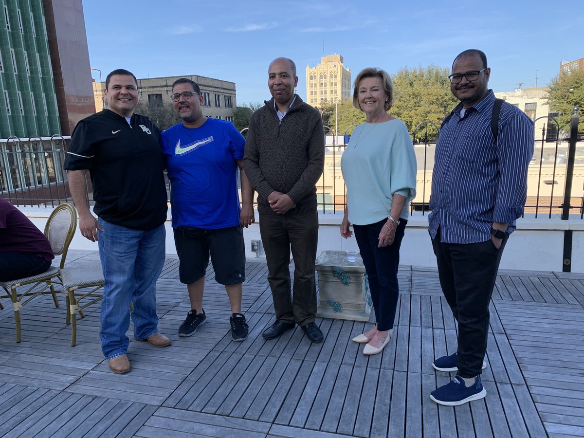 Corsicana ISD goes International and welcomes <a href="/TexasConsortium/">Texas International Education Consortium (TIEC)</a> teachers from Egypt at Collins Club.