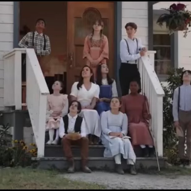fanTeamChace's tweet photo. Even the best of lesson plans can go wrong. But E was definitely not anticipating that. 😉🤔😁 #Hearties #kids #S9isDivne #WhenCallstheHeart @hallmarkchannel @SCHeartHome https://t.co/99qXlXrH3S