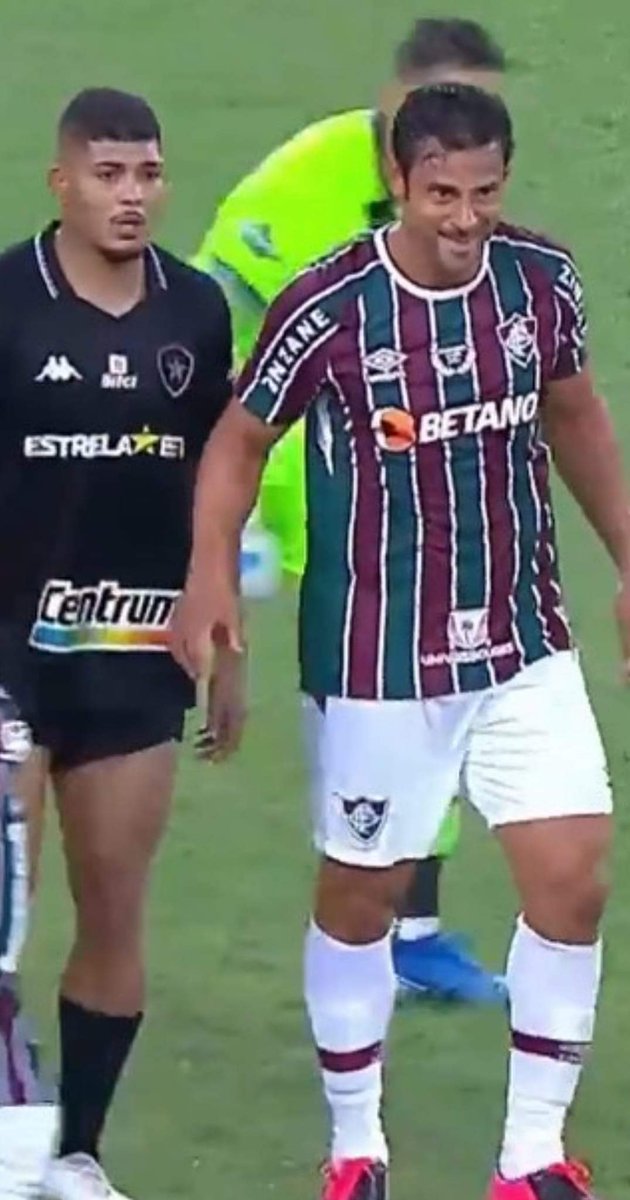 Evertontr_82's tweet photo. Não consigo parar de rir com essa imagem.🤣🤣🤣🤣
Dom Fredom é brabo.  
#IDOLOEIDOLO
@FluminenseFC https://t.co/yq3qcsz1jz