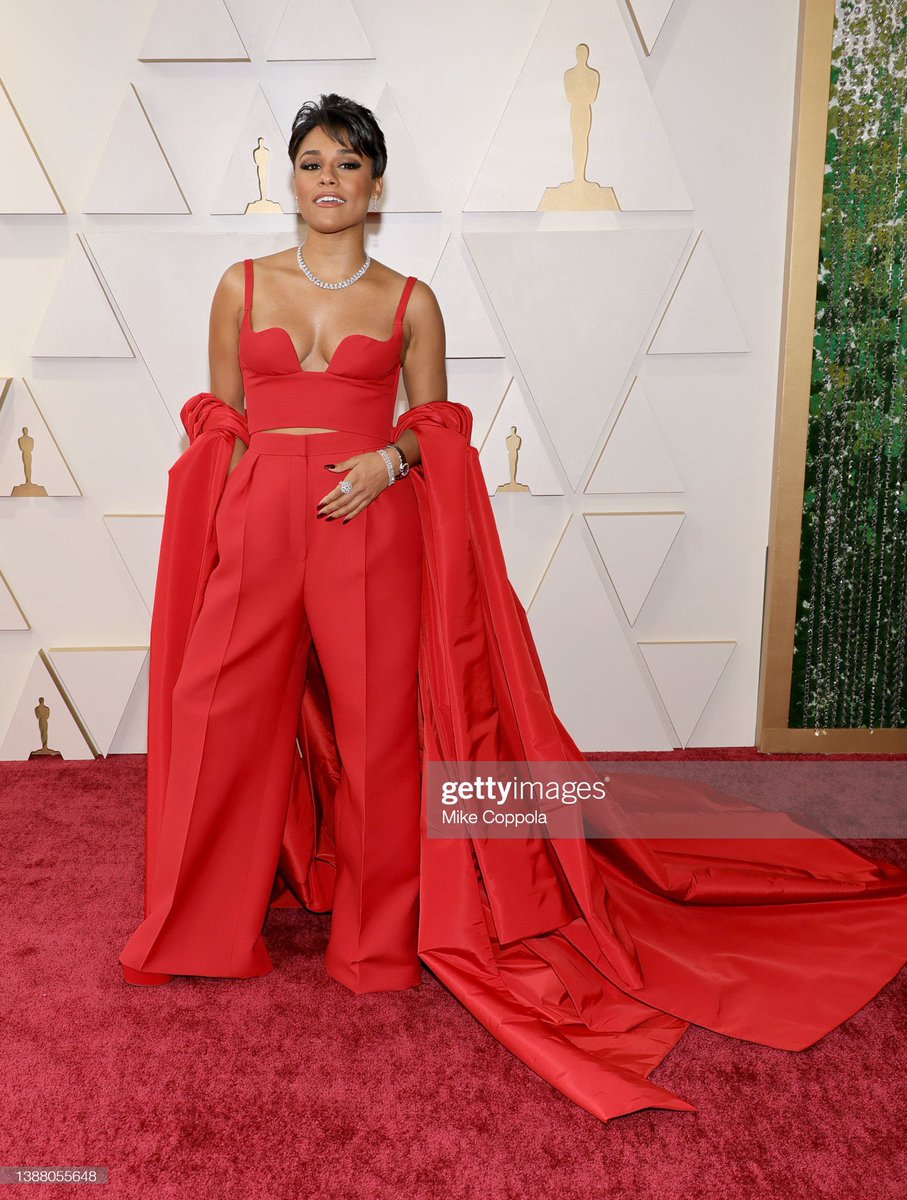 supermangeek101's tweet photo. Ariana DeBose is now a #Oscars Winner for her phenomenal performance as Anita in West Side Story! I’m so proud of her as she was phenomenal! 🏳️‍🌈😍 https://t.co/h8zdRoRuyY