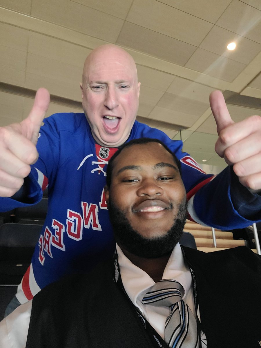 DSPNSJU's tweet photo. .@StJohnsRedStorm unofficial mascot x @NYRangers unofficial mascot #DancingLarry + an #NYR OT W. Today was a good day. https://t.co/BrNKxTbpTT