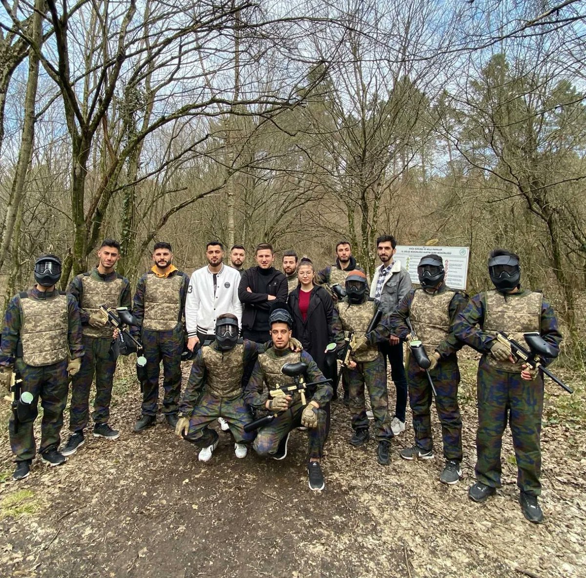 Uniakbartin741's tweet photo. İl Gençlik Kolları Başkanımız Mücahit Demir,  İl Üniversiteler Başkanımız Amine Selenay TEKİN Ve Üniak Teşkilatımız Ile Birlikte Paintball Etkinliğimiz Gerçekleştirildi.
@eyupkadirinan @mucahidsuleyman @MTastantr @mucahitdemirrr @Selenaytekin52 https://t.co/OL3foMCPM7