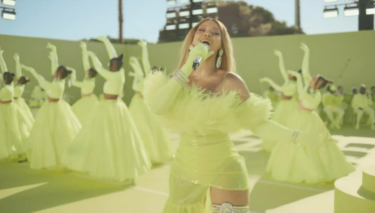 Beyonc looking stunning in lime green for her 2022 #Oscars performance!   #BeyOscars
