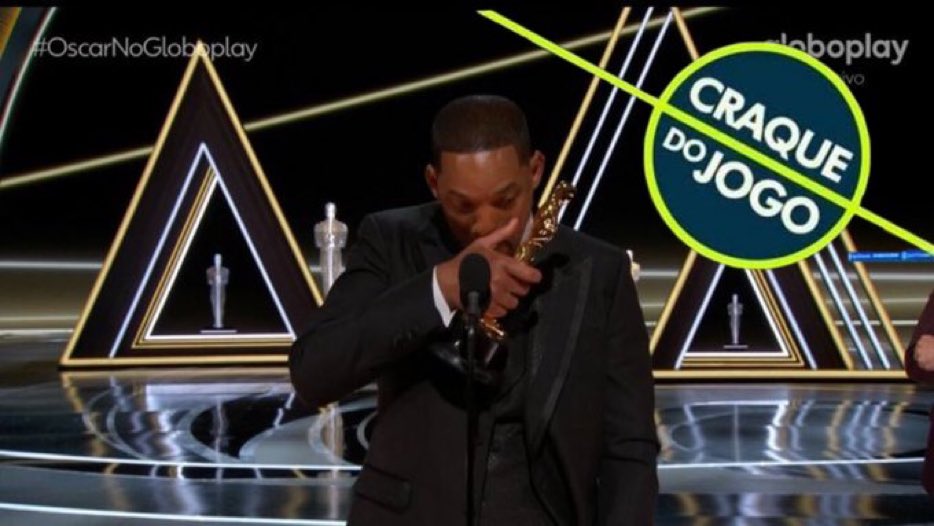 alvarospinato_'s tweet photo. Defendeu a esposa, deu um tapa na cara de quem fez debochou da doença da esposa e ainda venceu o Oscar de Melhor Ator. 

Will Smith, ele é a lenda! 🔥 https://t.co/22Jiiad7dO